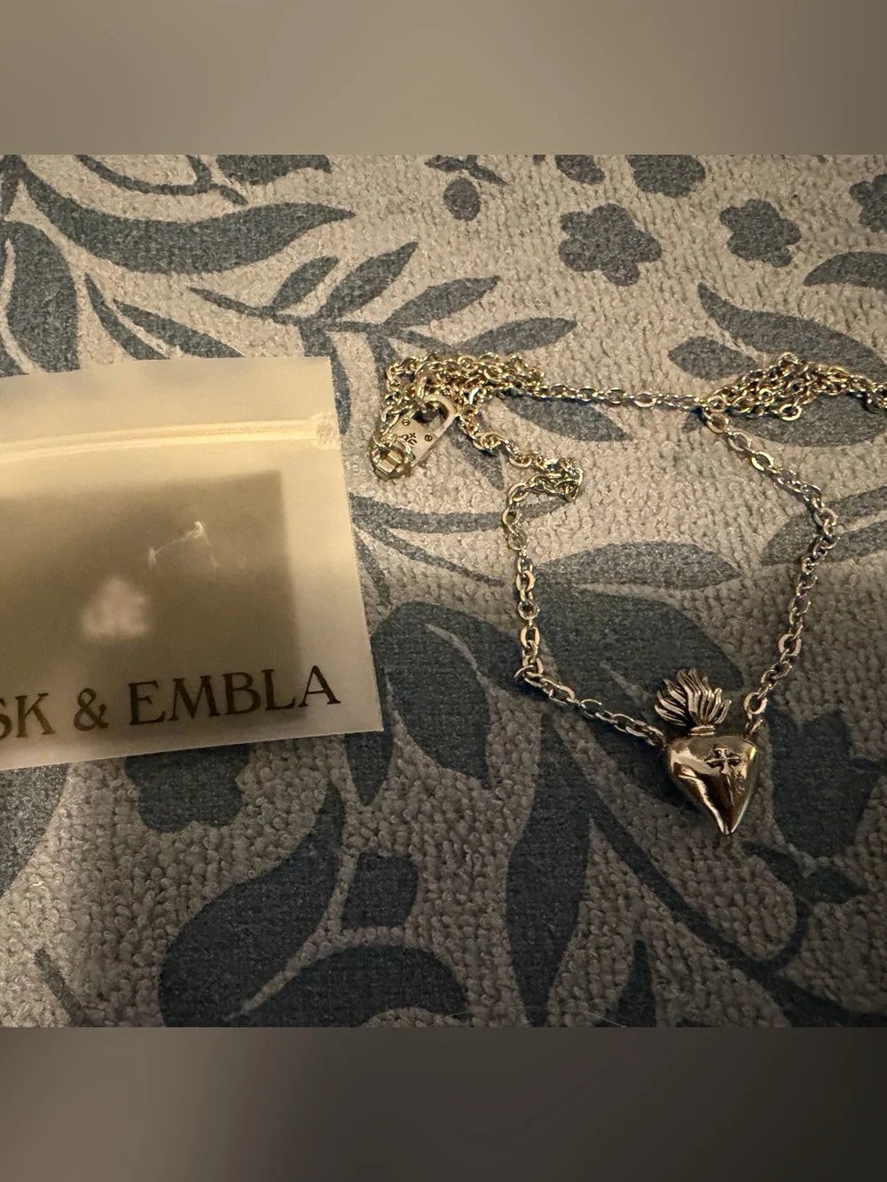 ASK & EMBLA the sacrament necklace - Picture 3 of 6